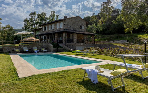 Villa Dada 10: Piscina, Estate, Villetta, Agriturismo, Giardino, Mobili Da Esterno, Ricorrere, Landscaping, Prato, Villa