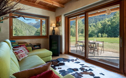 Chalet Walser 4+2: Mobilia, Legna, Interior Design, Pavimentazione, Pavimento, Casa, Camera, Soggiorno, Sedia, Soffitto