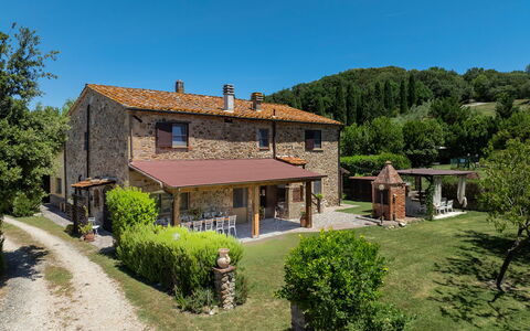 Il Pratone 12: Villetta, Agriturismo, Estate, Cortile, Backyard, Tenda, Edifici Giardino, Villa, Portico