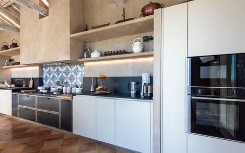 Villa Dianella 8+2: Cucina, Interior Design, Controsoffitto, Elettrodomestico Da Cucina, Mobilia, Pavimentazione, Cabinetry, Cucina Stufa, Apparecchio Major, Soffitto