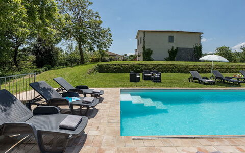 Villa a Casa di Giovanni 12: Piscina, Mobili Da Esterno, Lettino, Mobilia, Ricorrere, Landscaping, Shade, Sedia, Giardino, Eco Hotel