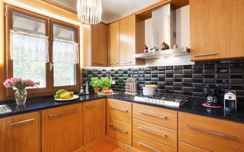Villa Castiglione 9: Cucina, Controsoffitto, Elettrodomestico Da Cucina, Cabinetry, Interior Design, Apparecchio Major, Pavimentazione, Mobilia, Casa, Cassetto