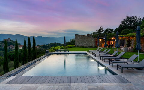 Villa Krisztina 10: Piscina, Mobili Da Esterno, Landscaping, Eco Hotel, Ricorrere, Villa, Giochi D'Acqua