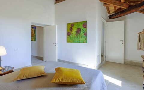 Villa Ardente 12+1: Interior Design, Parete, Pavimentazione, Pavimento, Legna, Camera Da Letto, Mobilia, Soffitto, Letto, Camera