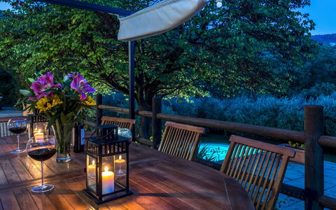 Casa Pippin 8: Mobilia, Tavolo, Mobili Da Esterno, Sedia, Illuminazione, Tavolo Esterno, Deck, Giardino, Eco Hotel, Terrazza