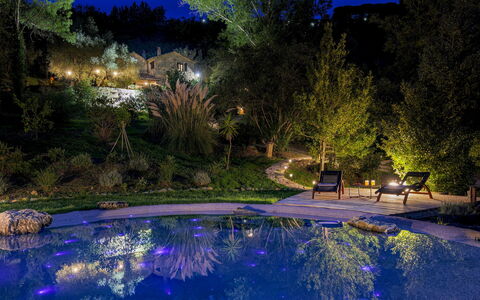 La Leopoldina 6: Blu, Acqua, Piscina, Natura, Notte, Paesaggio, Ricorrere, Giardino, Paesaggio Di Illuminazione, Giochi D'Acqua
