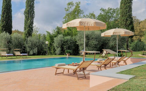 Il Cerreto 11: Piscina, Mobilia, Mobili Da Esterno, Ricorrere, Shade, Lettino, Sedia, Giardino, Eco Hotel, Ombrello