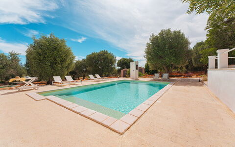 Casale di Amelì 5: Blu, Piscina, Shade, Estate, Hacienda, Landscaping, Villa, Backyard, Ricorrere