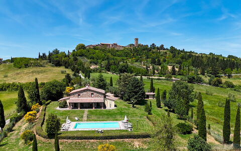 Podere San Lorenzo 12: Erba, Casa, Paesaggio, Estate, Casa, Lotto, Area Rurale, Agriturismo, Villetta