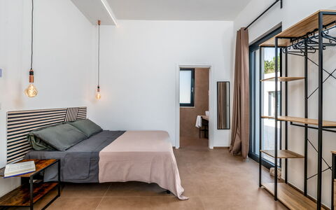 Kapoka 6: Mobilia, Interior Design, Pavimentazione, Pavimento, Legna, Camera Da Letto, Soffitto, Illuminazione, Letto, Camera