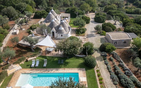 Trullo Luna 6+1: Giardino, Estate, Landscaping, Villa, Cupola, Agriturismo