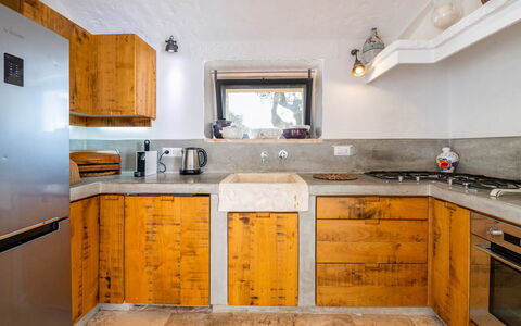 Trullo Luna 6+1: Legna, Controsoffitto, Cucina, Elettrodomestico Da Cucina, Apparecchio Major, Cabinetry, Elettrodomestico, Cucina Stufa, Color Legno, Lavandino Della Cucina