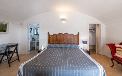 Trullo Luna 6+1: Mobilia, Camera Da Letto, Casa, Letto, Telaio Del Letto, Appartamento, Bedding, Lenzuolo, Hotel, Suite