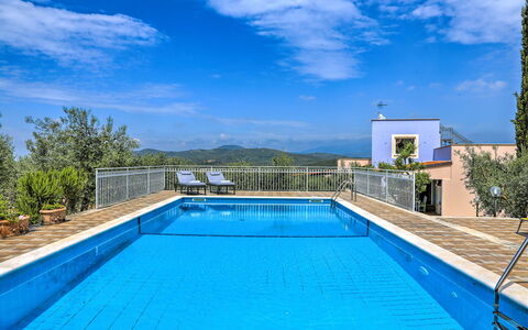 Villa Ipazia 6: Blu, Piscina, Ricorrere, Eco Hotel, Estate, Villa, Hacienda, Hotel, Terme, Resort Citta '