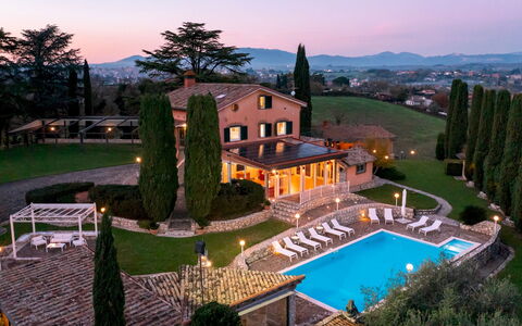 Tenuta Cavi 10: Piscina, Estate, Dimora, Ricorrere, Villa