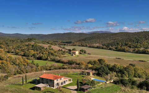 Casa la Pratellaccia 6+2: Erba, Geografia Montane, Pascolo, Collina, Paesaggio, Area Rurale, Casa, Plain, Highland