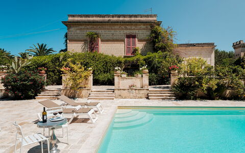 Villa dei Glicini 8+2: Hacienda, Estate, Giardino, Landscaping, Villa, Piscina, Dimora, Ricorrere, Eco Hotel