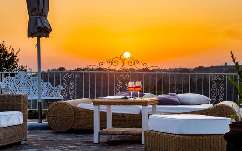 Villa Iole 14: Mobilia, Mobili Da Esterno, Sedia, Crepuscolo, Sera, Tramonto, Ricorrere, Tavolo Esterno, Alba, Balcone