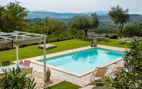 Casalina 8: Piscina, Mobili Da Esterno, Ricorrere, Mobilia, Eco Hotel, Giardino, Lettino, Shade, Backyard, Sedia