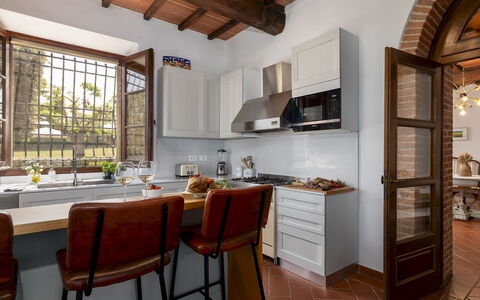 Villa la Monarca 16: Mobilia, Interior Design, Cucina, Pavimentazione, Elettrodomestico Da Cucina, Parete, Controsoffitto, Cabinetry, Legna, Soffitto