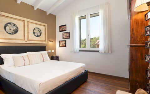 Villa la Casina 4: Mobilia, Letto, Interior Design, Camera Da Letto, Bedding, Legna, Lenzuolo, Camera, Casa, Pavimentazione
