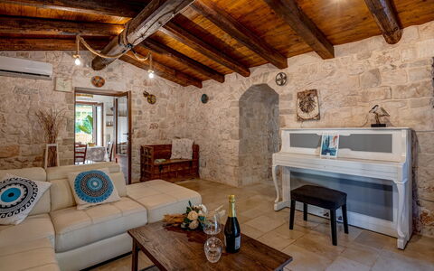 Trulli Italia 6+2