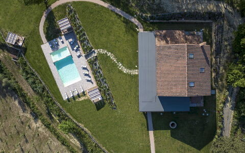 Agriresort Bacaringhe 13: Piscina, Estate, Prato, Tempo Libero, Giardino, Villetta, Backyard, Landscaping, Agriturismo, Cortile