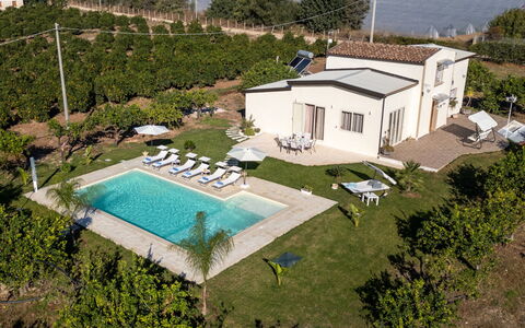 Profumo di Zagara 6+2: Piscina, Zona Residenziale, Casa, Ricorrere, Insediamento Umano, Estate, Hacienda, Villa, Terme, Landscaping