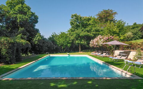 Dolce Collina 10: Piscina, Blu, Albero, Ricorrere, Giardino, Shade, Tempo Libero, Eco Hotel, Estate, Landscaping