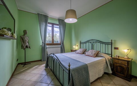 Podere Gellino 14: Mobilia, Interior Design, Letto, Camera Da Letto, Soffitto, Camera, Pavimento, Pavimentazione, Bedding, Lenzuolo