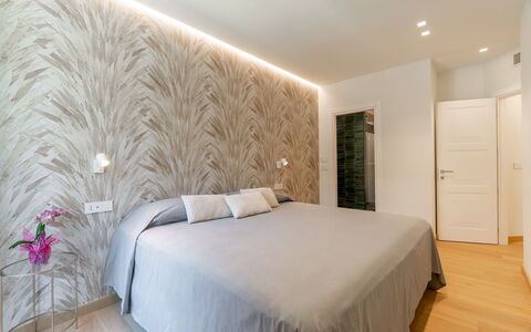 Dimora Mareblu 6: Interior Design, Parete, Pavimentazione, Pavimento, Legna, Soffitto, Mobilia, Camera Da Letto, Letto, Camera