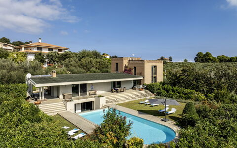 Villa Amyra 6+2: Piscina, Zona Residenziale, Estate, Ricorrere, Villa, Hacienda, Eco Hotel, Dimora, Agriturismo, Giardino