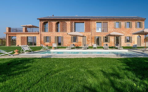 Cascina Buzio 12: Piscina, Estate, Prato, Agriturismo, Villa, Ricorrere, Cortile, Hacienda, Mobili Da Esterno, Dimora