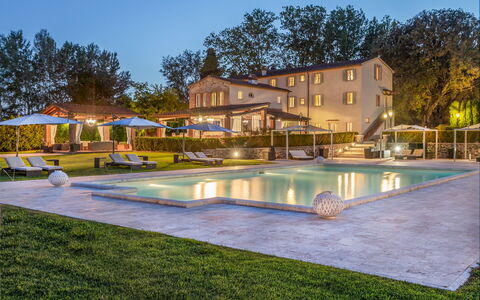 Villa Ginevra 12: Piscina, Ricorrere, Zona Residenziale, Estate, Mobili Da Esterno, Villa, Tempo Libero, Hotel, Terme, Eco Hotel