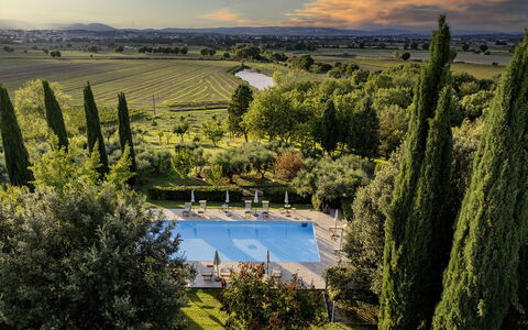 La Burraia 18: Piscina, Eco Hotel, Landscaping, Giardino, Piantagione, Ricorrere, Villa, Sempreverde