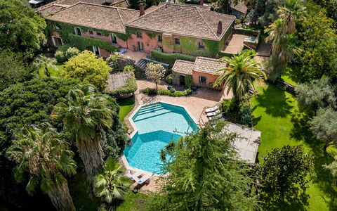 Linera 10: Zona Residenziale, Piscina, Ricorrere, Estate, Giardino, Hacienda, Landscaping, Villa, Eco Hotel, Dimora