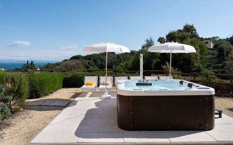 Villa Perelle 8: Vasca Da Bagno, Idraulico Fixture, Tempo Libero, Mobili Da Esterno, Piscina, Vasca Idromassaggio, Ricorrere, Vacanza, Vaso Di Fiori