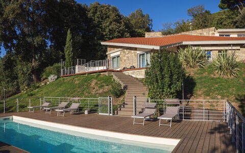 Villa Giulia 8: Piscina, Zona Residenziale, Ricorrere, Estate, Eco Hotel, Mobili Da Esterno, Shade, Villa, Landscaping, Hacienda