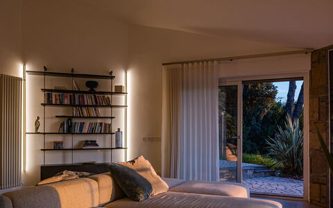 Villa Giulia 8: Mobilia, Interior Design, Parete, Pavimentazione, Pavimento, Soggiorno, Camera, Divano, Soffitto, Casa