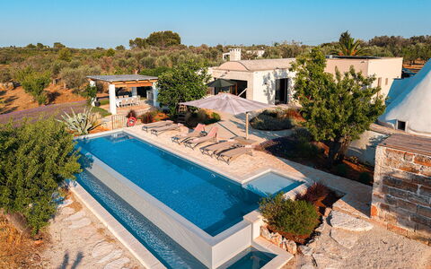 Trulli Fiori di Mandorlo 6: Piscina, Ricorrere, Ombrello, Mobili Da Esterno, Eco Hotel, Lettino, Estate, Giochi D'Acqua, Villa, Shade
