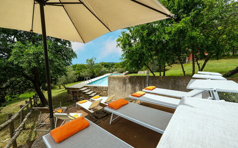 Villa Il Ritiro 8: Mobili Da Esterno, Piscina, Lettino, Mobilia, Ombrello, Ricorrere, Giardino, Eco Hotel, Shade, Sedia