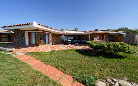 Villa Portobello 10+2: Arbusto, Casa, Tetto, Estate, Agriturismo, Giardino, Hacienda, Landscaping, Shade, Villa