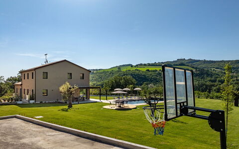Villa Mamon 6+2: Estate, Landscaping, Mobili Da Esterno, Villa, Agriturismo, Portico