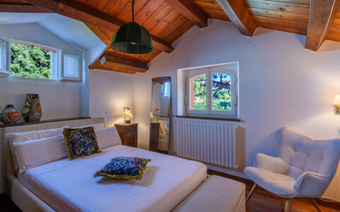 Villa Fiola 8: Interior Design, Mobilia, Casa, Camera Da Letto, Soffitto, Casa, Pavimento, Letto, Pavimentazione, Illuminazione