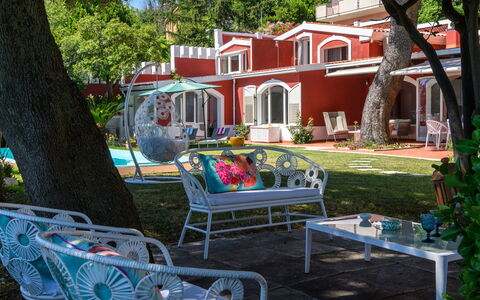 Villa Fiola 8: Hacienda, Sedia, Cortile, Balcone, Mobili Da Esterno, Ricorrere, Hotel, Cortile, Backyard