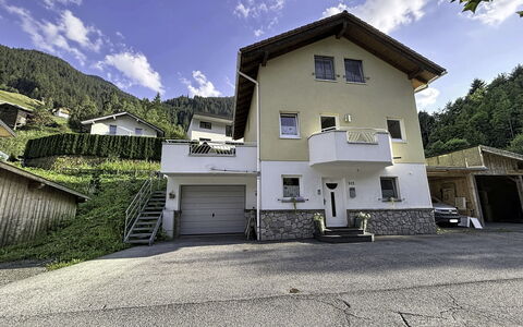 Ferienhaus Siegele: Costruzione, Finestra, Casa, Casa, Zona Residenziale, Tetto, Architettura, Villetta, Insediamento Umano, Driveway