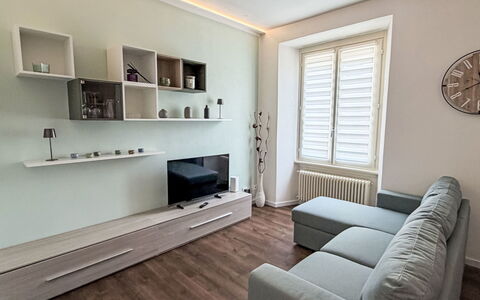 Genzianella Alpine Apartment: Estate, Landscaping, Villa, Hedge, Balcone