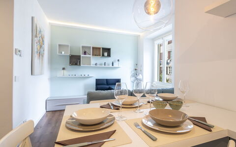 Genzianella Alpine Apartment: Pavimentazione, Pavimento, Soffitto, Interior Design, Controsoffitto, Cucina, Cabinetry, Camera, Apparecchio Major, Lampada