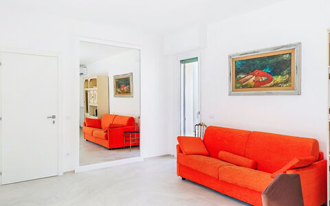 Alda: Estate, Landscaping, Villa, Hedge, Balcone