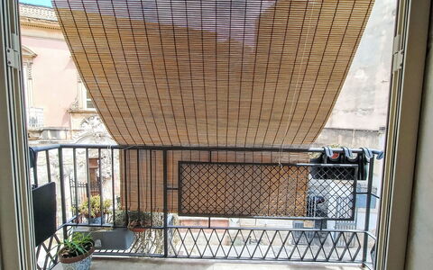 La Casa di Mary: Estate, Landscaping, Villa, Hedge, Balcone